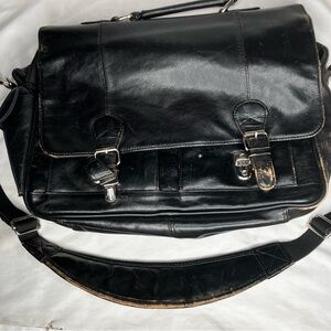 Wilson’s Leather vtg leather briefcase distressed